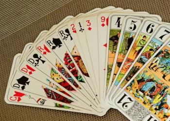 Самые точные онлайн гадания «На желание»: на игральных картах, Таро и Рунах
